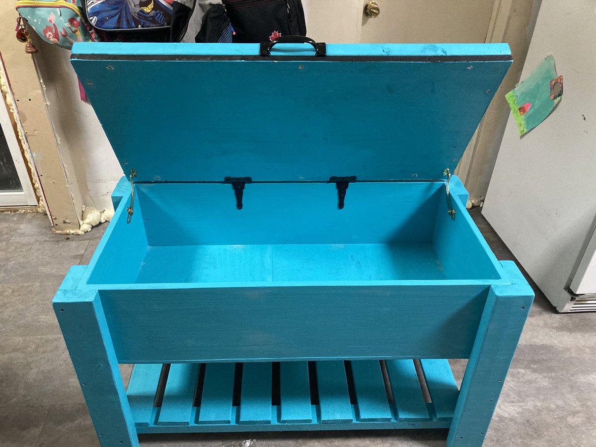Darth_Bacca7's tweet photo. Finished a sand box for the youngest, lid with a chalkboard top should keep the sand dry and him preoccupied even if he dosent want to play with sand, he loves it already #sandbox #handmade #chalkboard #son https://t.co/gJ0zd2AksZ