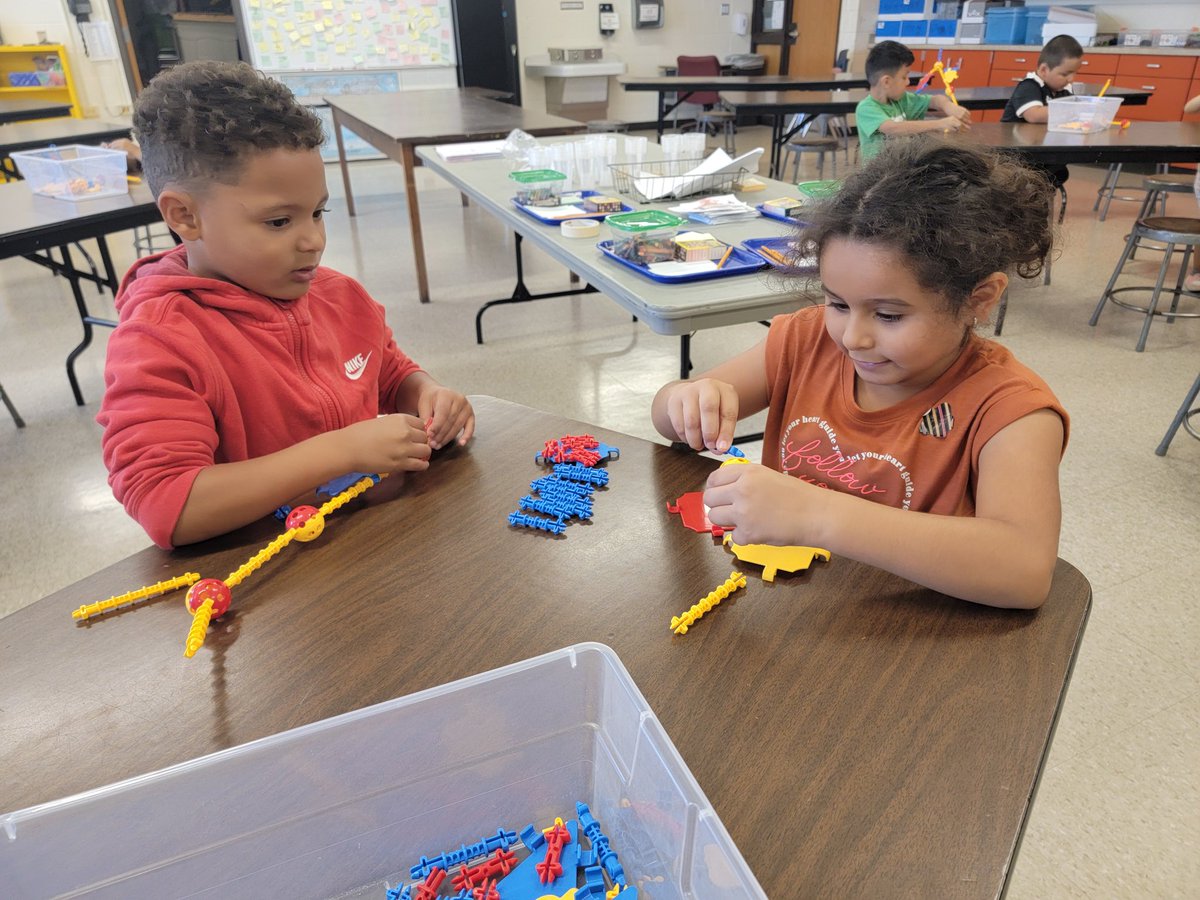 Molly Knott tweet media