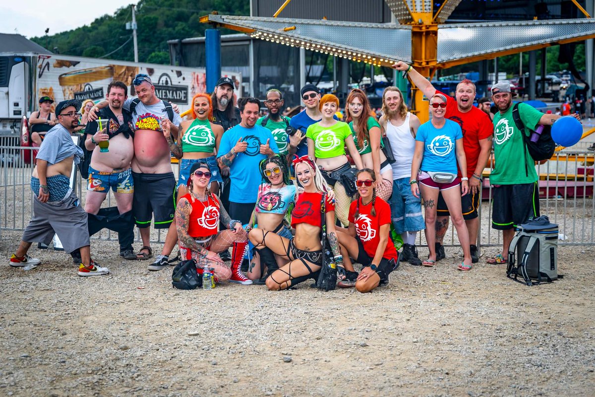 All the happy clown feels 💚📷🎪
#gather #gathering #juggalofamily #gotj #gathering2022 #gatheringofthejuggalos #gatheringofthejuggalos2022 #photogfamily