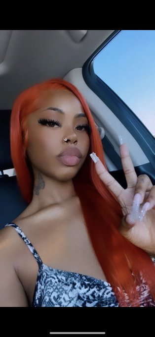 Watch t ☆ j's leaked NSFW photo on TwXstars