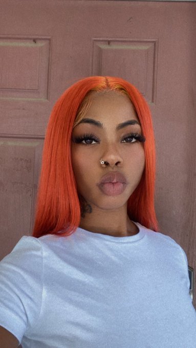 Watch t ☆ j's leaked NSFW photo on TwXstars