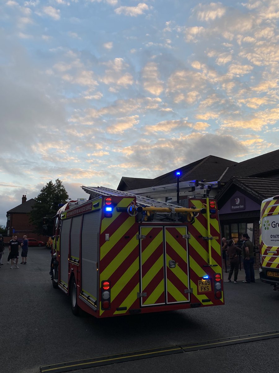 AidenProctor's tweet photo. I’ve sometimes wondered what happens when the fire alarm goes off in a hotel - this morning at 0620 I found out! https://t.co/sKA97vU0JF