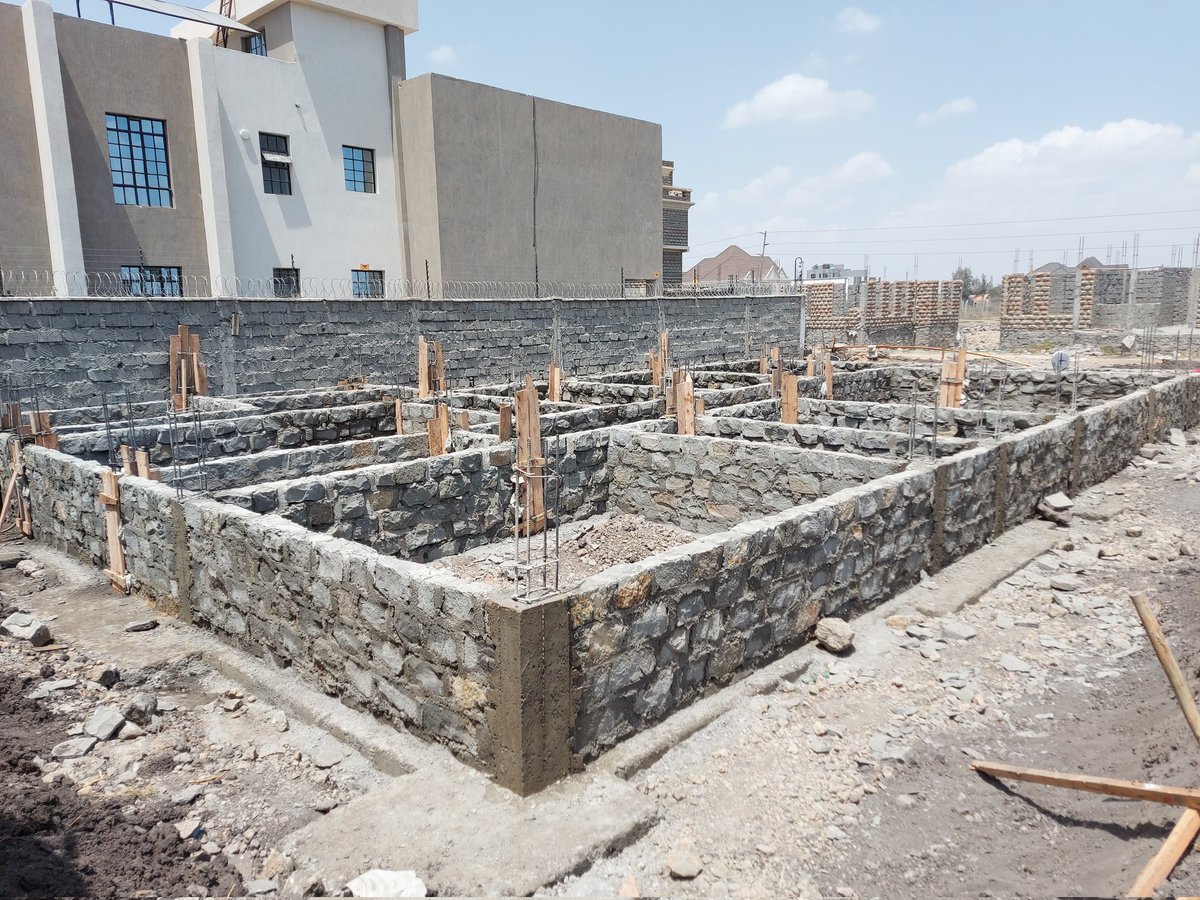 Begres_Kenya's tweet photo. All set for the backfilling of the foundation with hard-core.
Progress is good.
#comstruction #constructionproject #constructionindustry #constructionprojectmanagement #engineering #ArchitecturalDesign #structure #projectreview #projectdelivery #realestate #syokimau #begres https://t.co/Kbuu3kYz8h