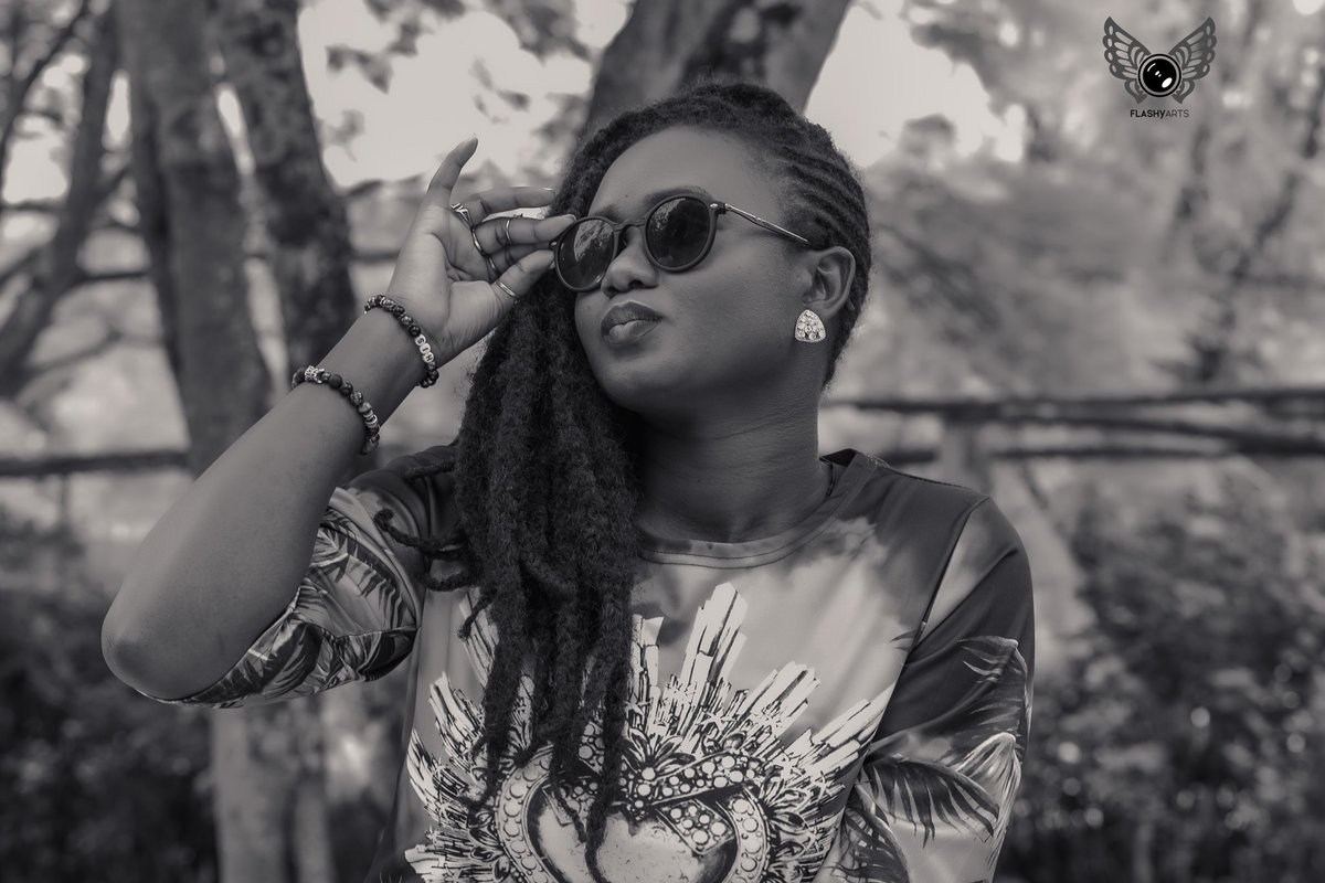 flashy_arts's tweet photo. African beauty🥰🥰🥰
Pics by @flashy_arts
Contact us on 0758943426 for any kind of photography/Videography or visit our office at MUSIIME MUKAMA ARCADE, MBAGUTA STREET, MBARARA room T16...thx
#footprintsofart
https://t.co/XmEiPkNpTT https://t.co/HpKcsI2qd6