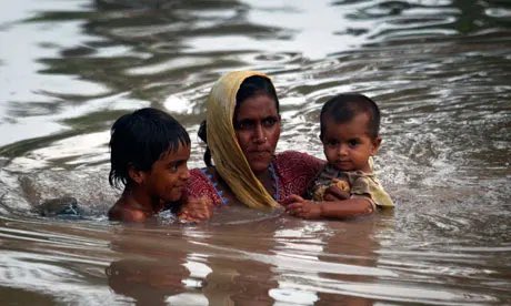 AliZafarsays's tweet photo. We ought to work together to help the victims of the devastating floods in Pakistan. This is going to go on for a while and we’d need to be steadfast &amp; united. As our team @AliZFoundation embarks to help the victims, I urge for your generous help.Donate👇 
https://t.co/RioB534GAX https://t.co/6rFPxonzmf
