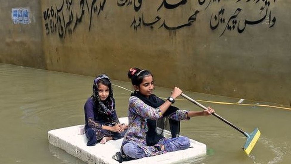 AliZafarsays's tweet photo. We ought to work together to help the victims of the devastating floods in Pakistan. This is going to go on for a while and we’d need to be steadfast &amp; united. As our team @AliZFoundation embarks to help the victims, I urge for your generous help.Donate👇 
https://t.co/RioB534GAX https://t.co/6rFPxonzmf