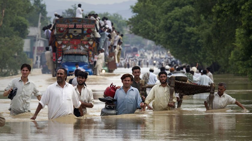 AliZafarsays's tweet photo. We ought to work together to help the victims of the devastating floods in Pakistan. This is going to go on for a while and we’d need to be steadfast &amp; united. As our team @AliZFoundation embarks to help the victims, I urge for your generous help.Donate👇 
https://t.co/RioB534GAX https://t.co/6rFPxonzmf