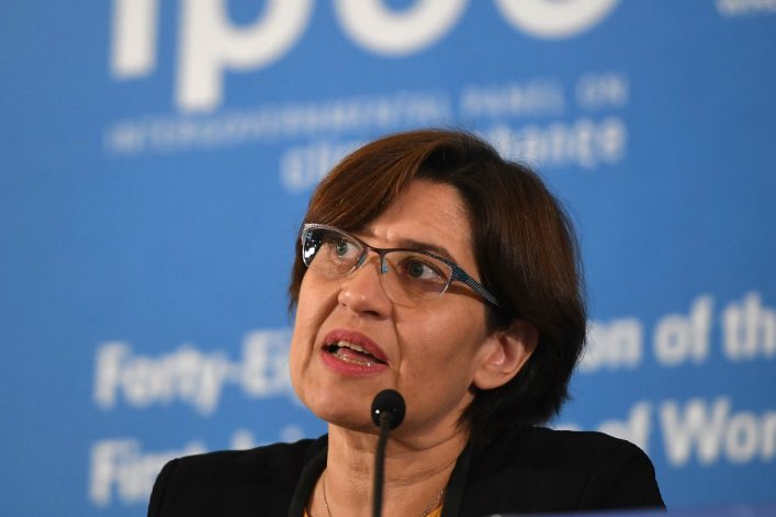 🔜♻️ Aujourd’hui les ministres 🇫🇷 seront sensibilisés au #climat par Valérie Masson-Delmotte, climatologue #LSCE <a href="/IPSL_outreach/">IPSL 🌍</a> <a href="/CEAParisSaclay/">CEA Paris-Saclay</a> et vice présidente du #Giec <a href="/IPCC_CH/">IPCC</a>, lors d'un séminaire consacré à l'écologie à l'Elysée. francetvinfo.fr/meteo/climat/i…