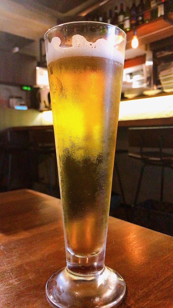 okarina_8010's tweet photo. ランチ~♪
『パワーサラダ』
ローストビーフ&ポーク&チキン
サラダ🥗もたっぷり😋
もちろんビール🍺も欠かせませんね🥰
#MONPAL
#門前仲町 https://t.co/8RTPJ8e4Z1