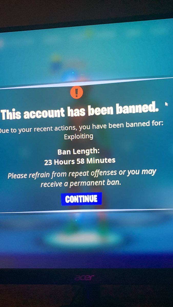 ANDDolphin1's tweet photo. @FNCompetitive I got a temp ban for absolutely no reason after playing late game arena for a short bit. Is this perhaps a game issue? https://t.co/nEdrMvuKGK