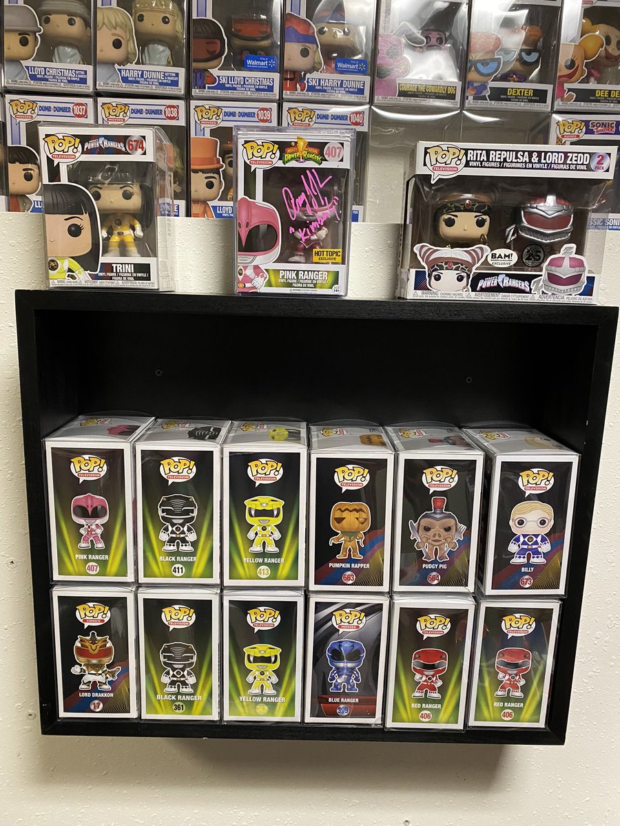MayoTuck's tweet photo. Who’s your favorite power ranger? #funko #funkopop #funkocollector #funkopops #funkofamily #funkoaddict #funkomania #funkopopvinyl #funkophotography #pop #originalfunko #popvinyl #funkocommunity #funkocollection #funkofunatic #powerrangers #funkopopcollection #funkophotoaday https://t.co/PQvlTJzhDM