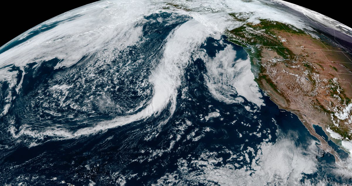 PeterVogel's tweet photo. Another beautiful shot from GOES-17/18, taken at 6:20 PM PDT, showing the arcing atmospheric river hitting BC's north and central coastal regions, bringing up to 100 mm of rainfall. #VCstorm @bc_news_addict @ChuckDalldorf @DouglasPynn https://t.co/pjQWRVvZkl