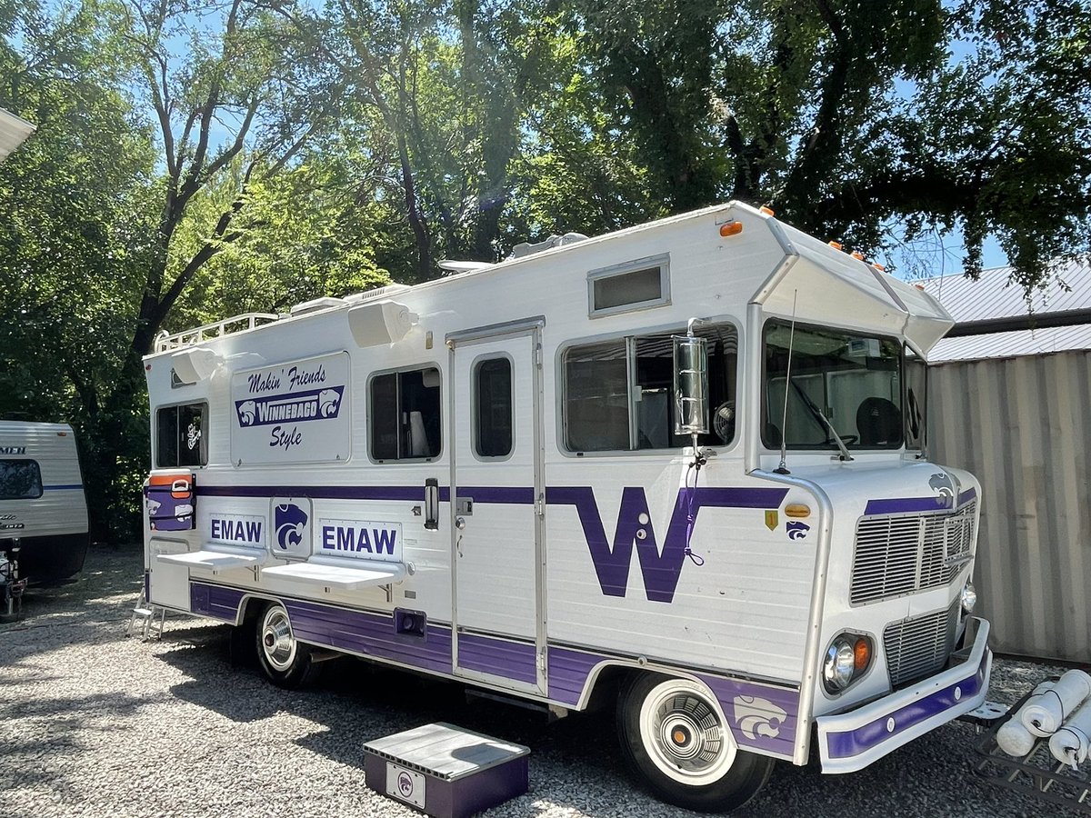 letsgetgrillin's tweet photo. @CoachJTang This Caturday is going to be great for your first experience of K-State TAILGATING! Stop by our spot…East Side RV40 right by Vanier and see how we enjoy and celebrate @KStateFB #EMAW #MHK #WINNEBAGO https://t.co/PU8Fgk9Vli