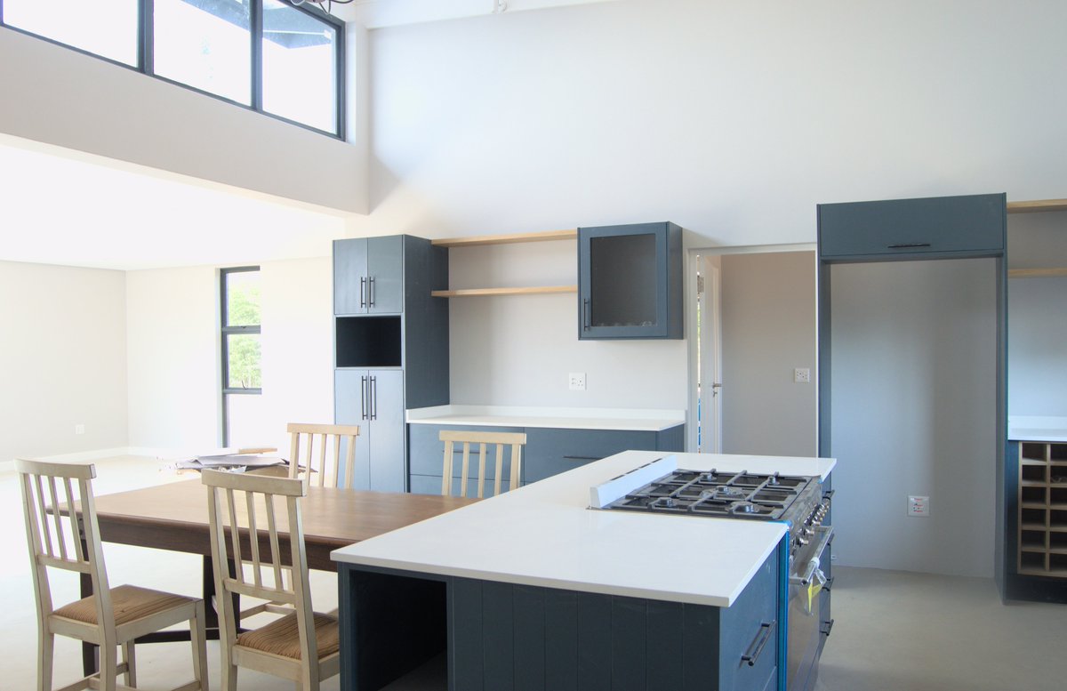 EstateWindspur's tweet photo. Modern homes for New beginnings - Contact : Ian Dickson | Property Developer E | ianspico@gmail.com 
M | +27 (0)79 527 1344
#windspur #midlandsmeander #plotandplan #thelittlevillagethathasitall #sustainableliving #freshnewstart https://t.co/GhUSB0nwcw