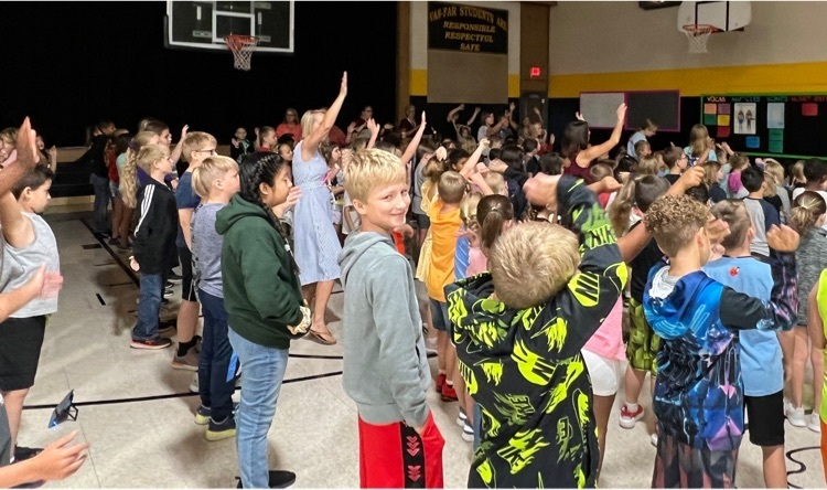 john_fortney22's tweet photo. VFE kicked off the week with our Tuesday Morning Meeting led by our wonderful fifth graders! Such a great start to the day as #onetribe. https://t.co/Sr2hwEGX43