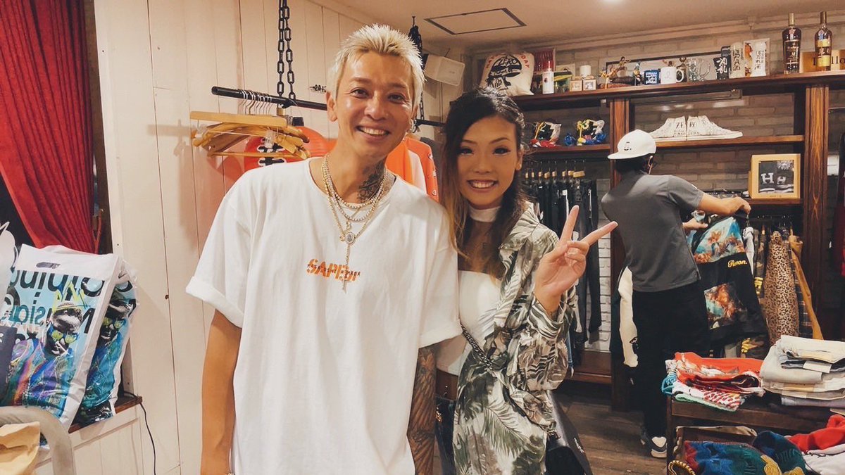 t_Ace_ZERO's tweet photo. 昨日は入りきらないぐらい並んでくれた。
時間が間に合わなくて買えない人もいた。
んで今日が本当のラスト。みんな待ってる。

お客さんが来れば来るほど寂しさも出る。やっぱり地元には何かしら携わってる店が欲しいと思った。

@zero_clothing_ https://t.co/dwVVcOkKOg
