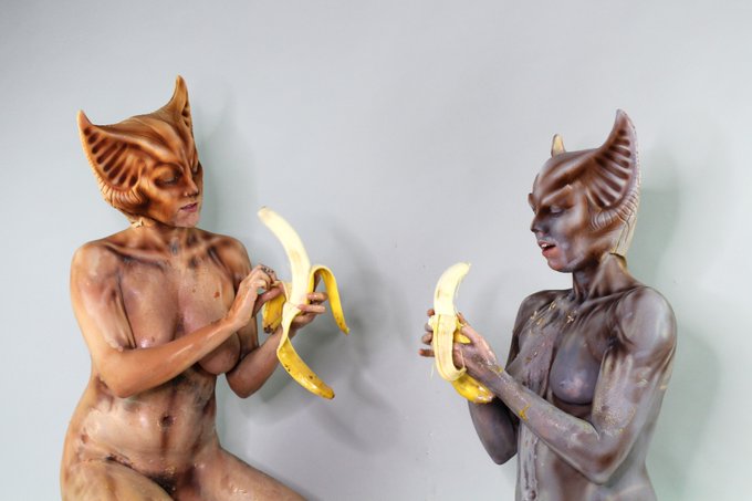 Bts of one of the messiest food video with two Monster Girl fruit bats! lol https://t.co/X85Rolh7V4<a href="/tag/mermaid"class="tags"><span>#mermaid</span></a><a href="/tag/monstergirl"class="tags"><span>#monstergirl</span></a>