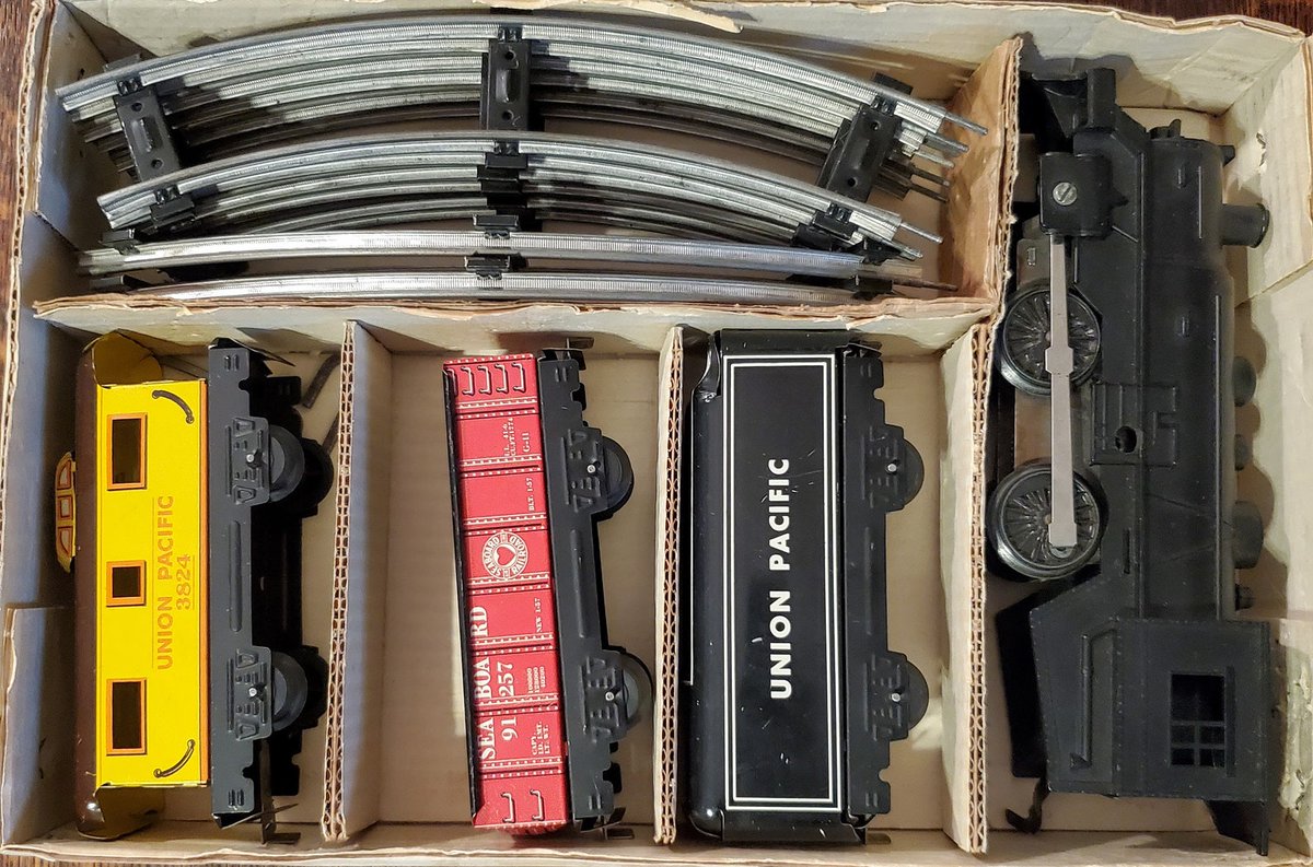 RowyTweets's tweet photo. 1950's Marx Mechanical Train Set 526 In Original Box
 #Mechanical #set #train #marx #Original #MarbleValleyVintage #EtsyEmail

👉https://t.co/pem5DLkU6q https://t.co/rVhr8abvsv
