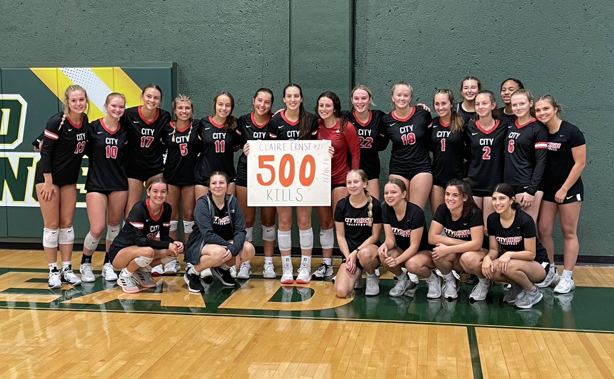 Tricia_Carty's tweet photo. 500 kills! 

We’re so proud of you, Claire Ernst! 

@IGHSAU @CityHighSports #tstl https://t.co/kRSRIQ2hED