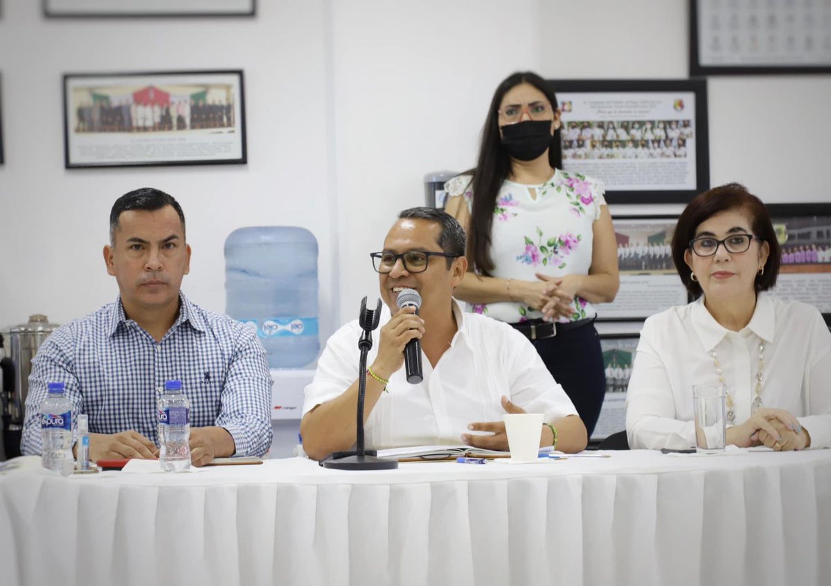 LosZofemat's tweet photo. En representación de nuestro Presidente Municipal, Profr. Oscar Leggs Castro, el Coordinador Municipal de ZOFEMAT Los Cabos, Lic. Jorge Alonso Meza Núñez, participó en la reunión de trabajo para el tema “Construcción de la Política Pública Estatal en Materia de Costas”. https://t.co/bjwvmFzAeX