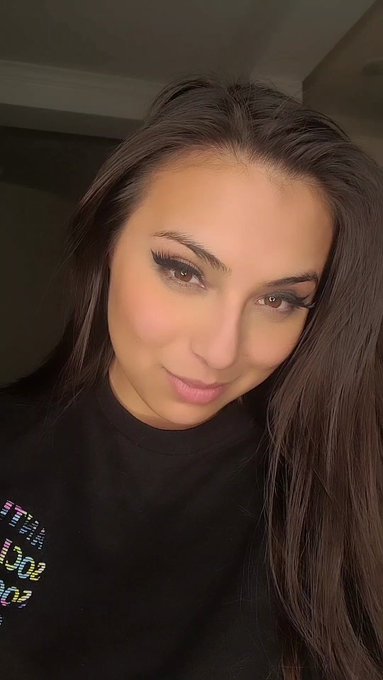 TW Pornstars - Ariel Grind. The most retweeted pictures and videos for all time. Page 2