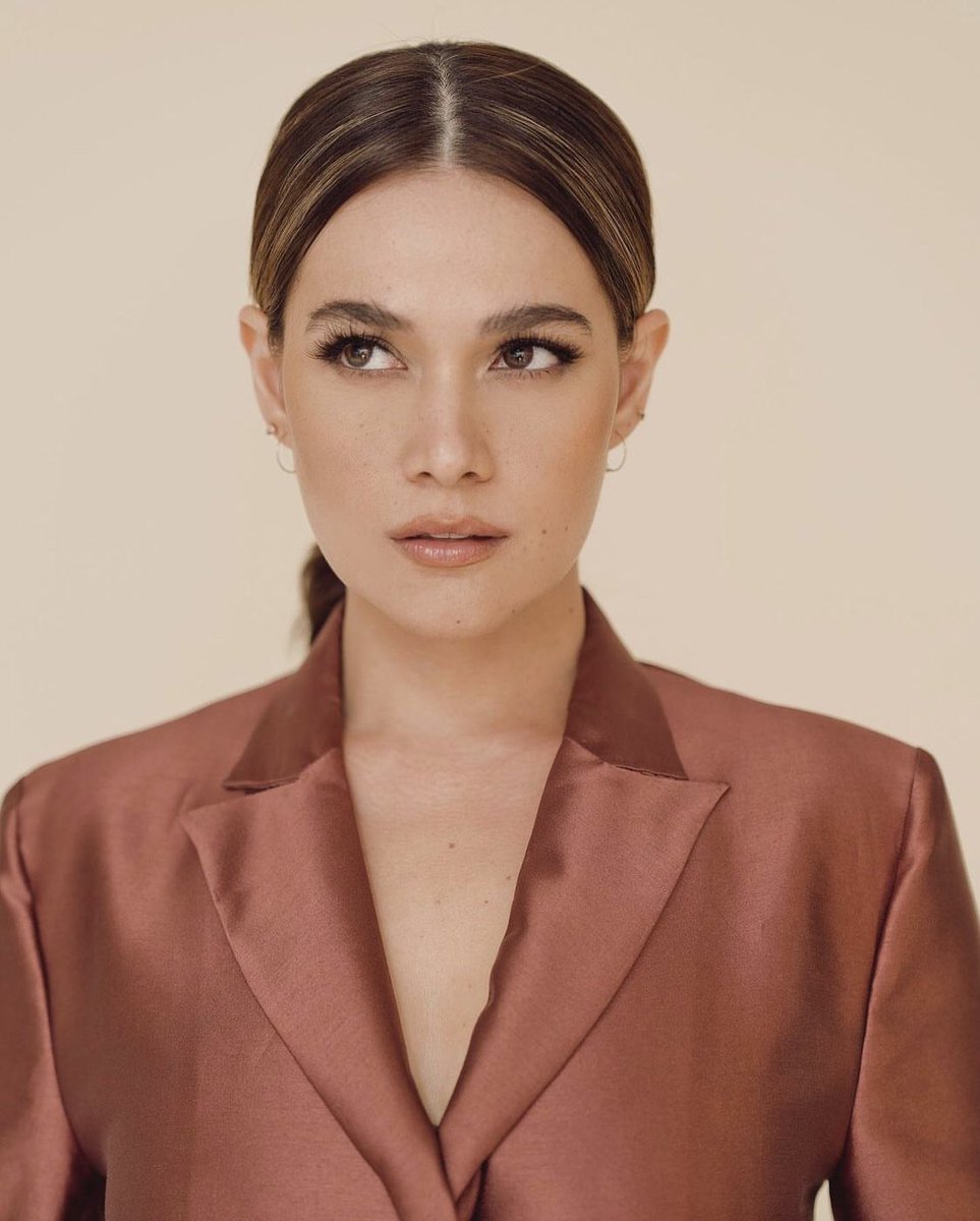 MovieQueenBea's tweet photo. 👀 ❤️❤️❤️

#BeaAlonzo
#PreviewPH #50MostInfluential https://t.co/YWanHXi9Db