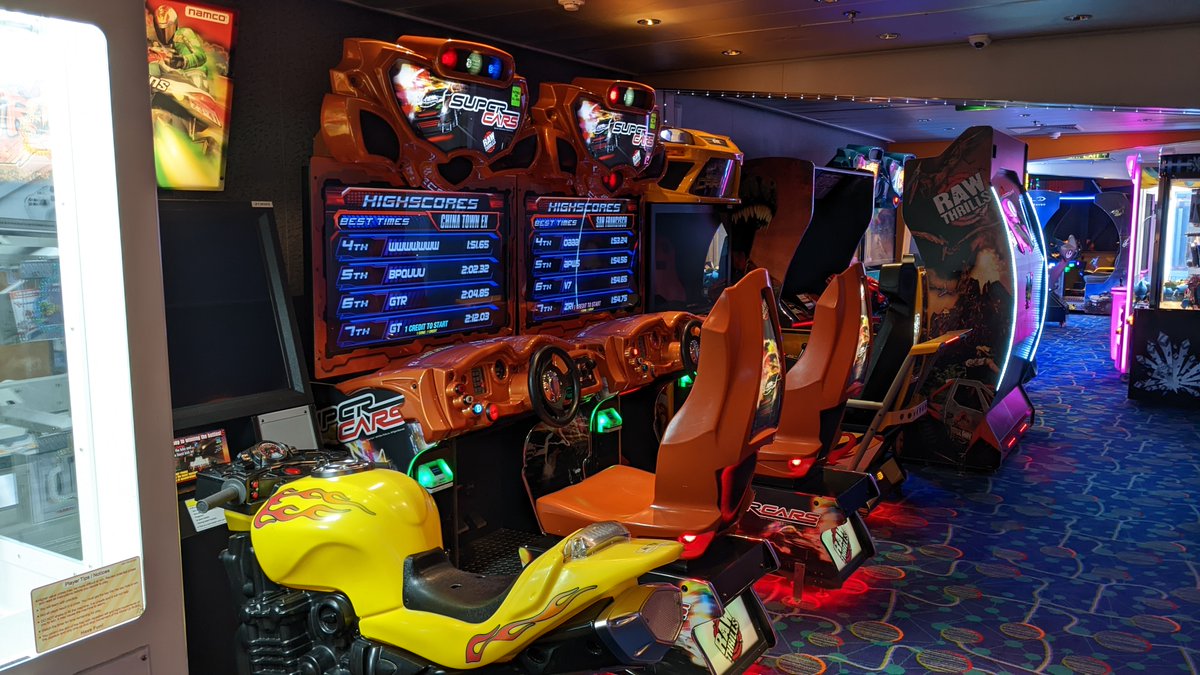 World 🌎🌍🌏 Traveler on Twitter "🚢 202206 NCL Star Right next to the