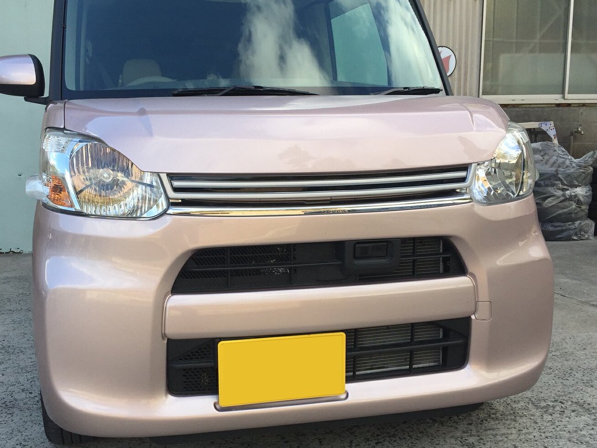 HighWorks_taka's tweet photo. #LA600S #タント 用の #バッドフェイス です。
上面を盛り上げてライン追加。
グリル部も造形し、顔つき激変です!
#HighWorks #ハイワークス
#LA600 #LA600タント #標準タント
#FRPボンネット #日本製エアロ https://t.co/HYQqYhY0kb