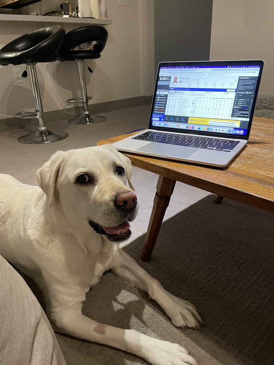 emma_feodora11's tweet photo. In the [fantasy football] war room with my fave GM #showmeyourTDs https://t.co/QHrtjvPsrR