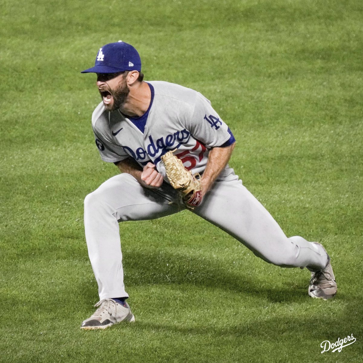 Dodgers's tweet photo. FIRST TO 90 WINS. https://t.co/mAdHQTRiak