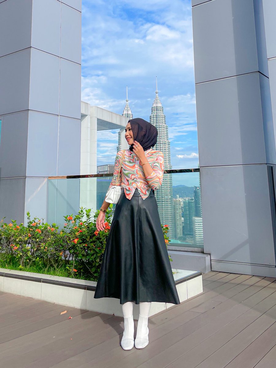 yuyuridayuuu's tweet image. Thread of links shopee outfit’s that i bought and styled ✨
•
•