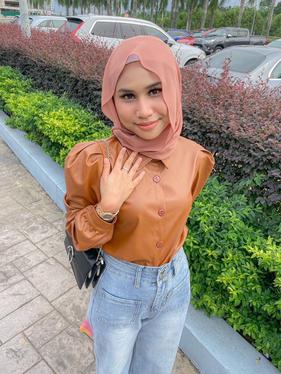 yuyuridayuuu's tweet image. Thread of links shopee outfit’s that i bought and styled ✨
•
•