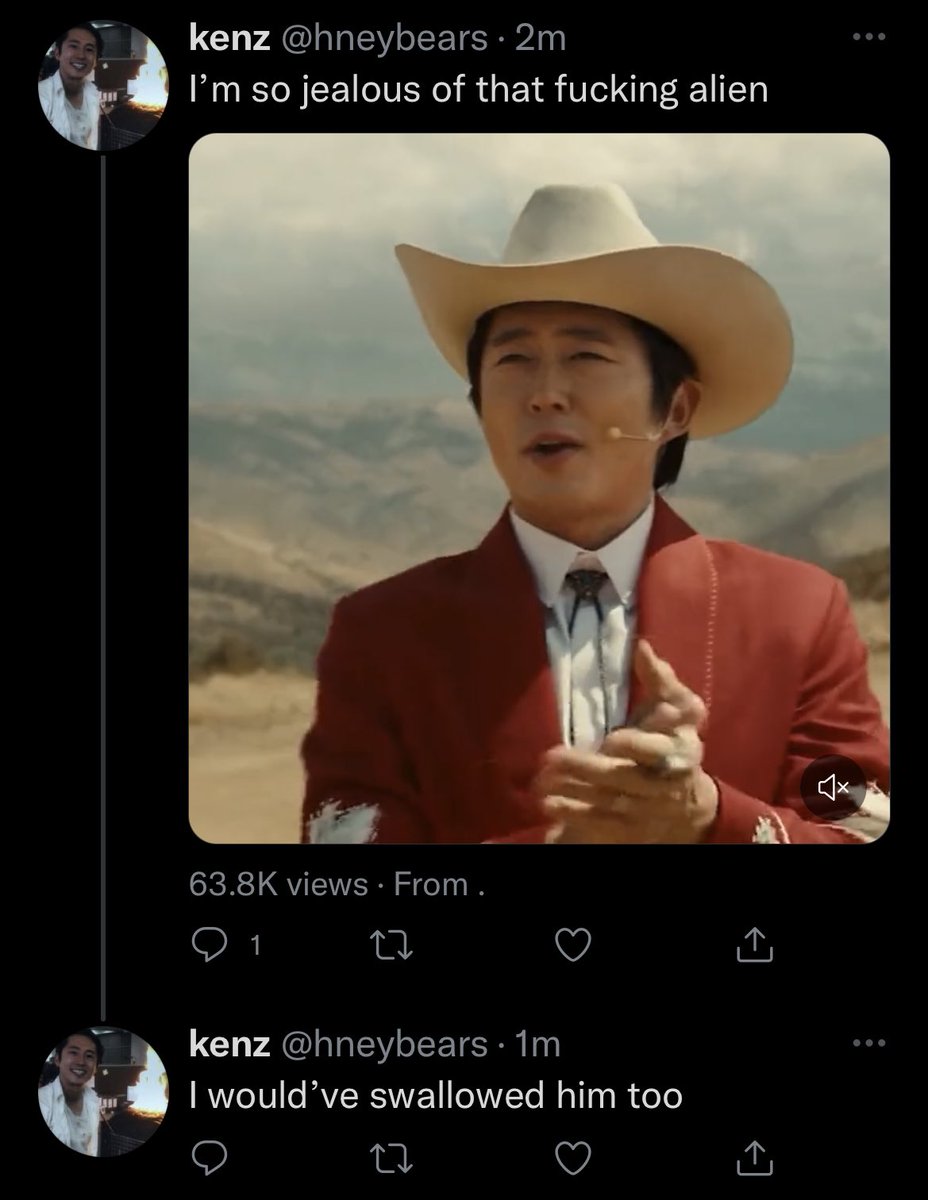 woman adjacent strawberry connoisseur (@klraverse) on Twitter photo 