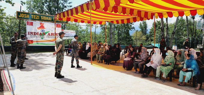 Parveen41062403's tweet photo. #IndianArmy org #Agniveer Female Recruitment Screening conducted at #Jammukasmir.
53 girls attended the counselling cum screening session with full enthusiasm #ايتام_خميس_مشيط #IndianArmyPeoplesArmy #مطلب_الملوك_استقاله_المييوك #بغداد #شكرا_الحاوي_وليد_سليمان #كلنا_مرتضي_منصور https://t.co/wmEC5wwidC