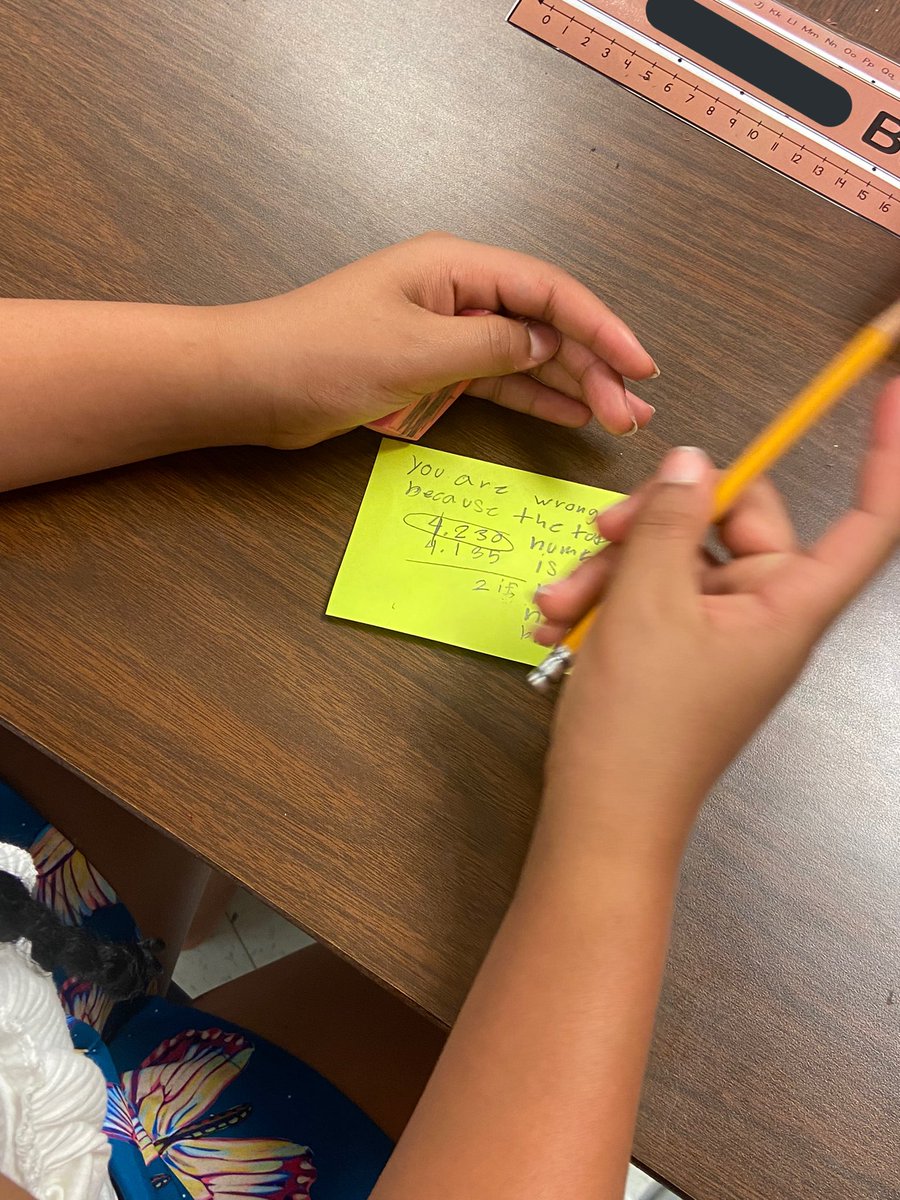 _MsBenavidez's tweet photo. Not only do we have to have math skills but we have to know how to justify our answer. Today I let my students “PROVE ME WRONG”, identifying the largest decimal correctly. I see some awesome justification and vocabulary use! #MakeMathGreatAgain #MathMatters #MsBFab5th #Rhodes 🦖 https://t.co/G5Vp5J08OJ