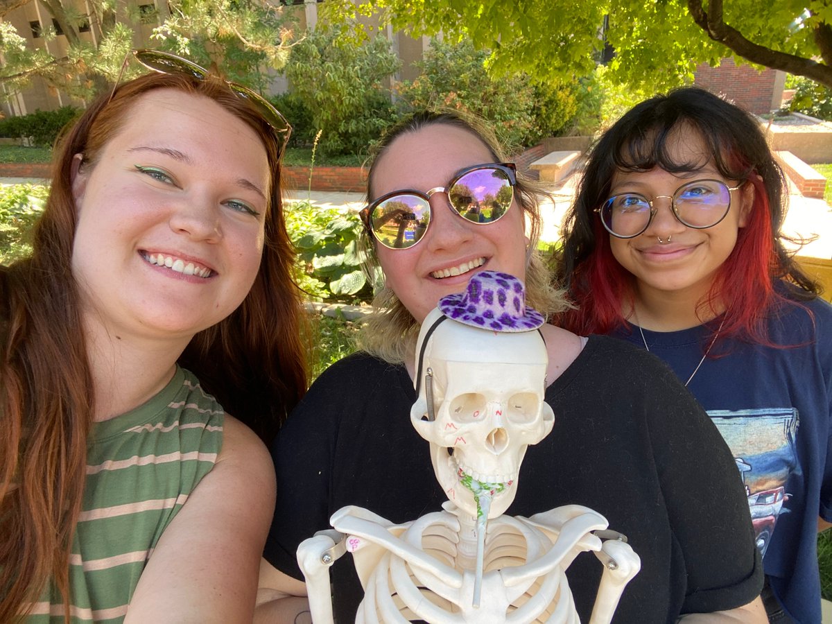 LambdaAlphaWSU's tweet image. Some of our officers hung out with a bonafide member of Anthro Club during the involvement fair! Shout out to AC for such a great collab to promote our organizations, and a huge thank you to everyone who stopped by to chat with us today! #anthropology #lambdaalpha #wichitastate