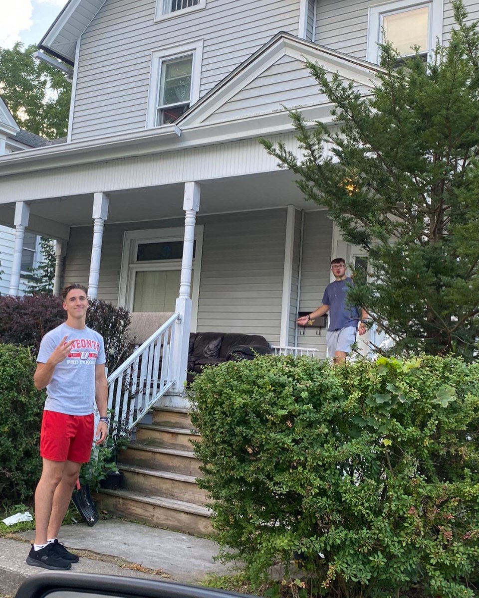 We dropped Tyler of last week and looking forward to another year of great achievements- Enjoy the house and your awesome room. We Love you so much buddy- Keep making us proud 💙❤️