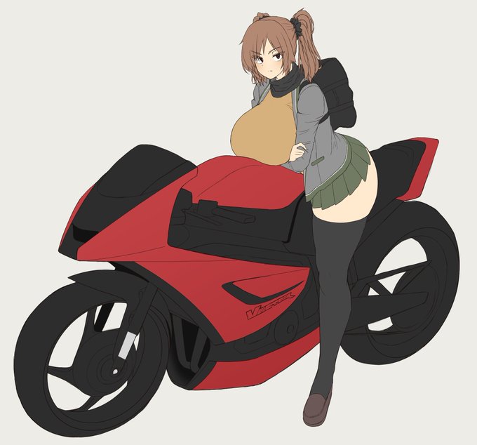 マキちゃんはバイクも乗るよ
マイちゃんと2ケツして帰るよ 