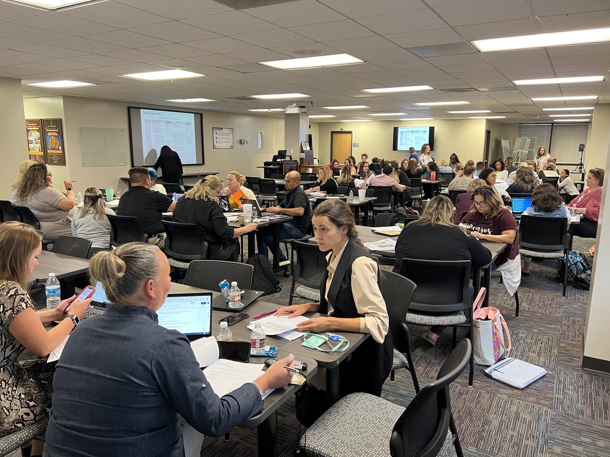 ScottMuri's tweet photo. Our Master Classroom Leaders (MCLs) deserve rigorous professional development. So impressed with what our @ECISD_T2L team delivered to our @Ecisd_OC team today! #BuildingCapacity @EctorCountyISD https://t.co/vRq7vCwqKk
