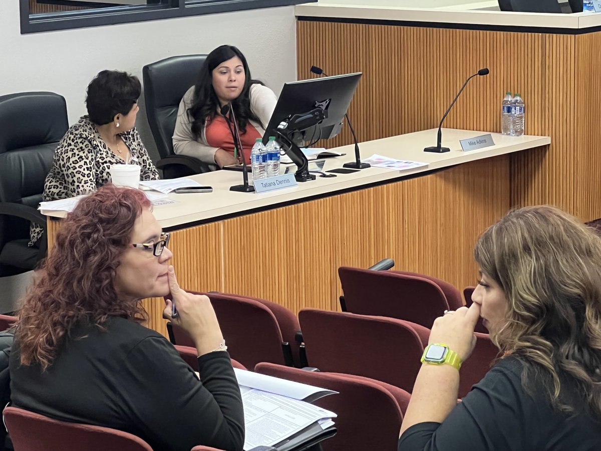 ScottMuri's tweet photo. Our Master Classroom Leaders (MCLs) deserve rigorous professional development. So impressed with what our @ECISD_T2L team delivered to our @Ecisd_OC team today! #BuildingCapacity @EctorCountyISD https://t.co/vRq7vCwqKk