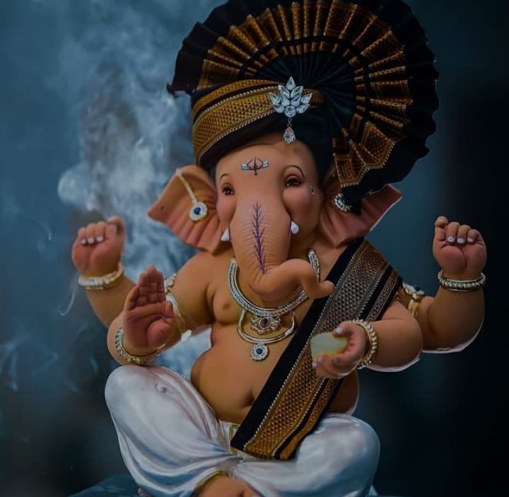 LinaPati3's tweet photo. #HappyGaneshChaturthi  🙏🏻✨ https://t.co/JoikoH5Dyx