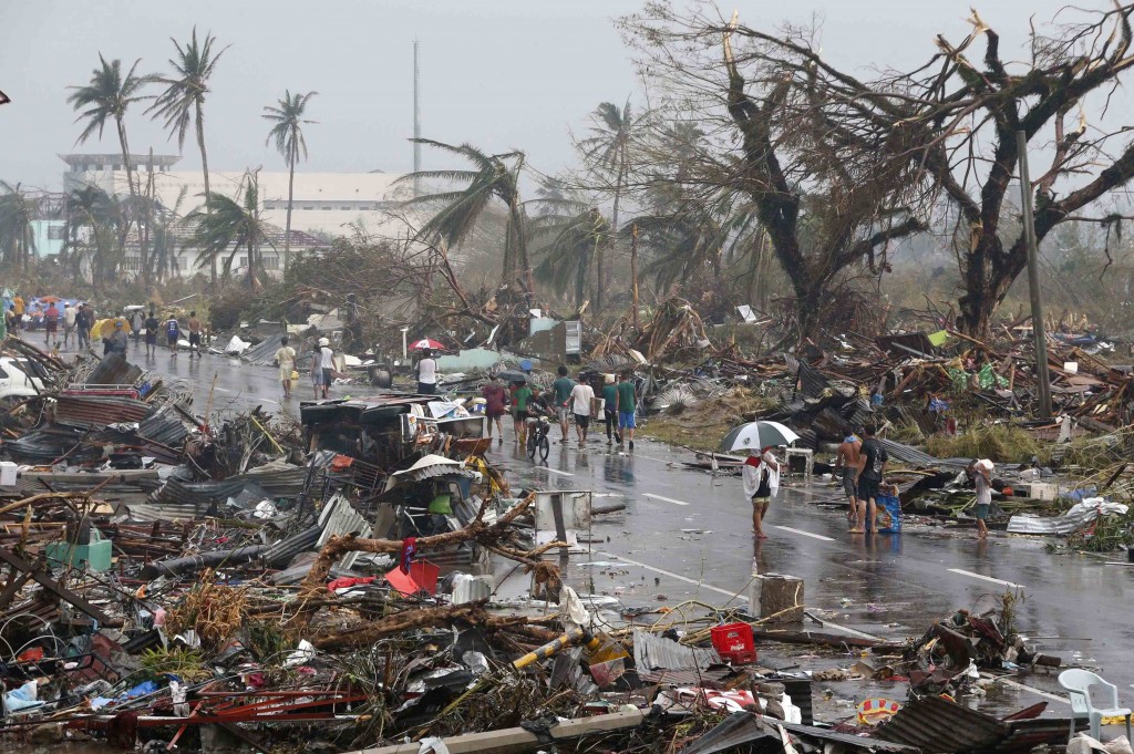 capinlent's tweet photo. Unfuckingbelievable how could ppl "joke" about how they wish a super typhoon hit our country.. GAGO PO BA KAYO? Don't fcking pull me "it's just a humor" bcs its not, it's being INSENSITIVE.

📷 not mine
Here, reflect on yourselves. https://t.co/2Vq5a0NHM4