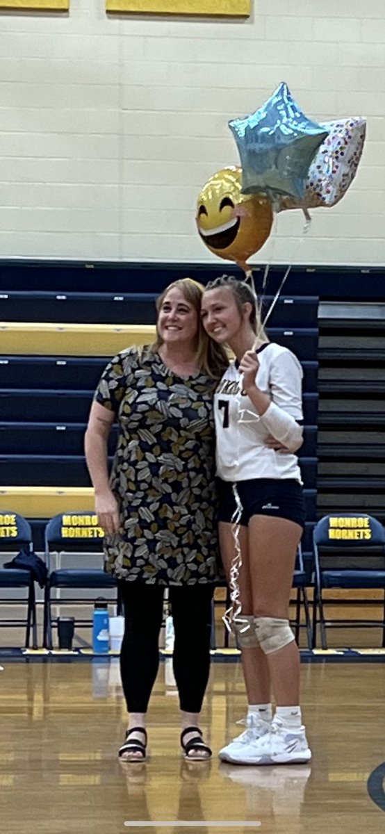 MaddieDuff07's tweet photo. So thankful to celebrate this milestone with my coaches and most importantly my team. We have the best defense around and our offensive tempo is 🔥
Let’s keep it rolling ladies! #oneteam #monroevolleyball https://t.co/9QqR7Vww18