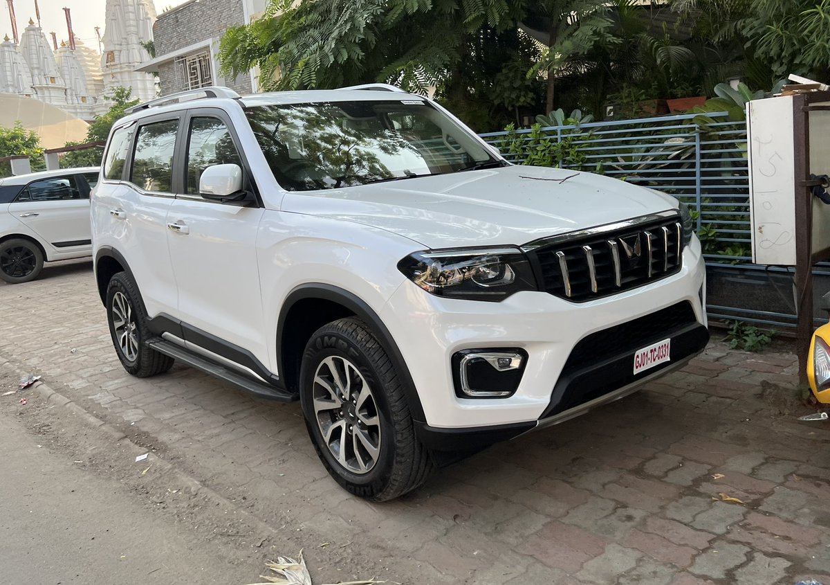 NandanDave's tweet photo. Res,@anandmahindra Sir Delivery of New @mahindra Scorpio-N started? I saw 2 or more car delivered in #ahmedabad officially Scorpio-N delivery starts from September 26,2022.@anishshah21 @vijaynakra https://t.co/12FjHXQbBE