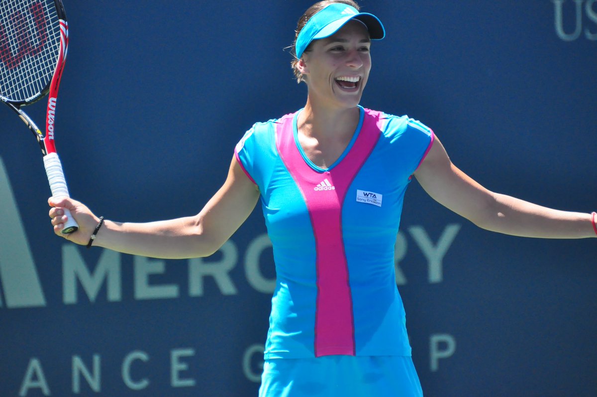 StephBeEyePhoto's tweet photo. Congratulations to @andreapetkovic on an amazing career! Wishing you all the best in your next journey, Professor Petko! https://t.co/eHJBLmu9LP