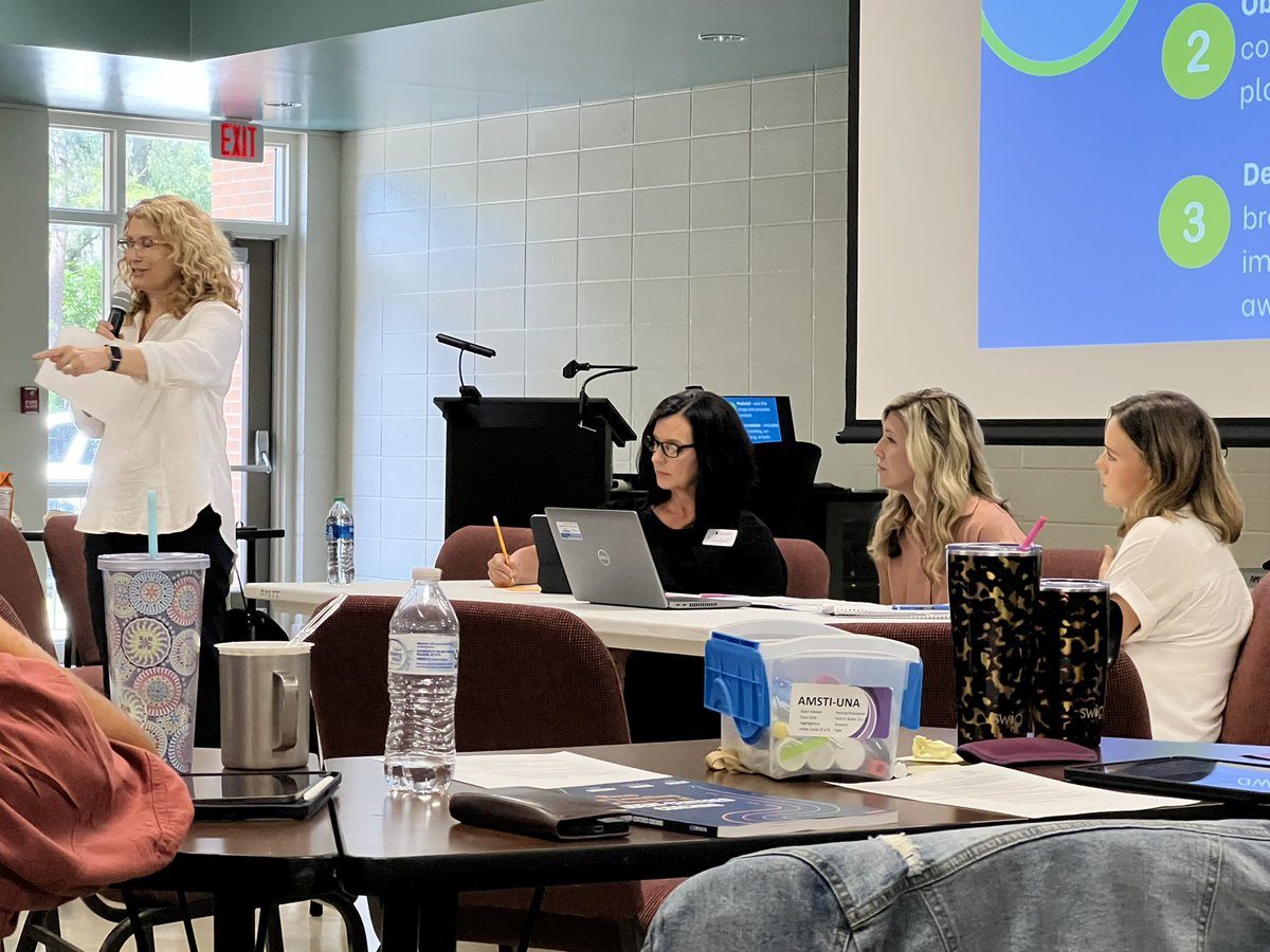 amstiuna's tweet photo. A coaching lab with @hgpounders @Abbie_Murray2 and the one and only @SweeneyDiane Thanks to our mentoring specialist Carol Glover for her encouragement. We learned so much together today! #amstistatewide #studentcenteredcoaching @AMSTI4all @AlabamaAchieves @WeedenElem https://t.co/mPAB4YwiAa