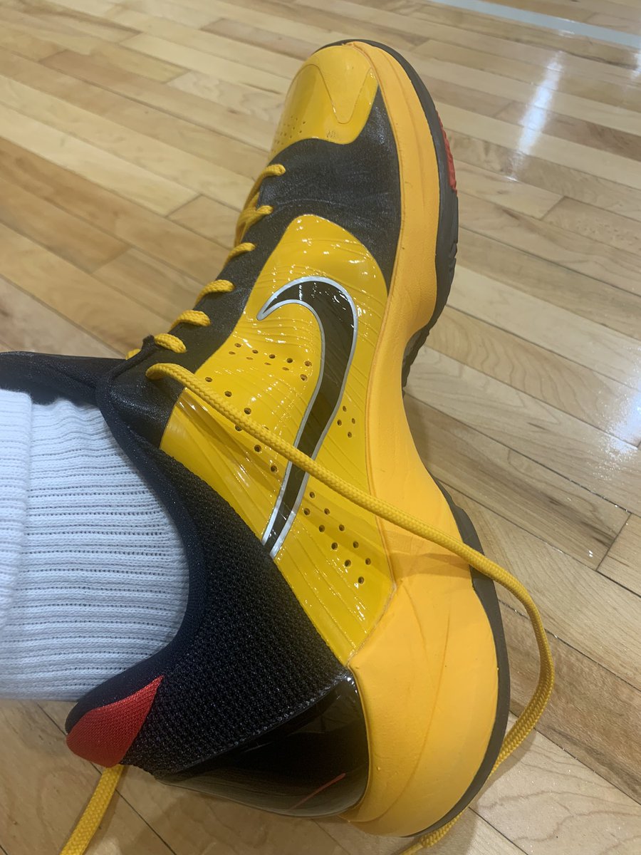 MisterB27's tweet photo. I’m at that point where ball is life is turning into my painful death. Lol. At 42, can’t do these 4 games in 6 nights routine anymore. I need help! 😂 #ballislife #oldmanbasketball #addictedtothegame 🏀 https://t.co/PTsDI9GqIi