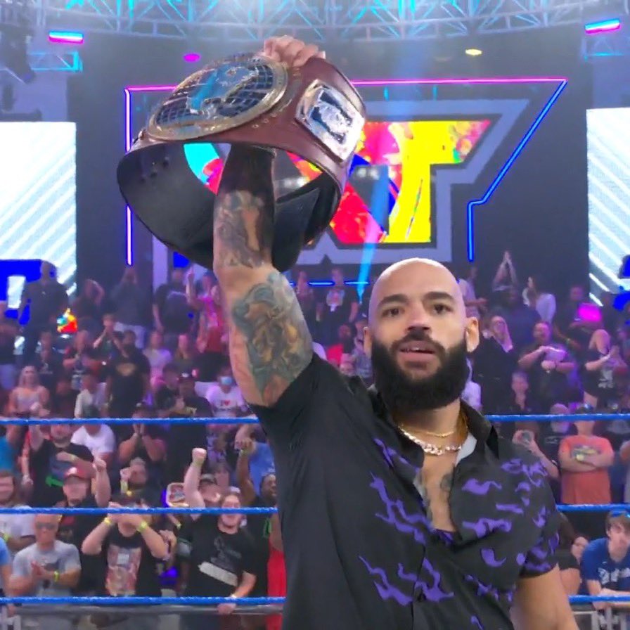 WWE on FOX tweet media