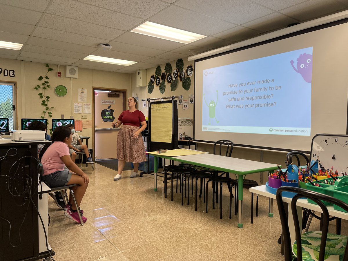 EducatorDuncan's tweet photo. The Innovation Station at Vanalden Elementary is helping our digital citizens to be future ready! @ResedaCOS @vanaldenavees @valleygirlteach @LASchoolsNW https://t.co/Qx7TL136O4