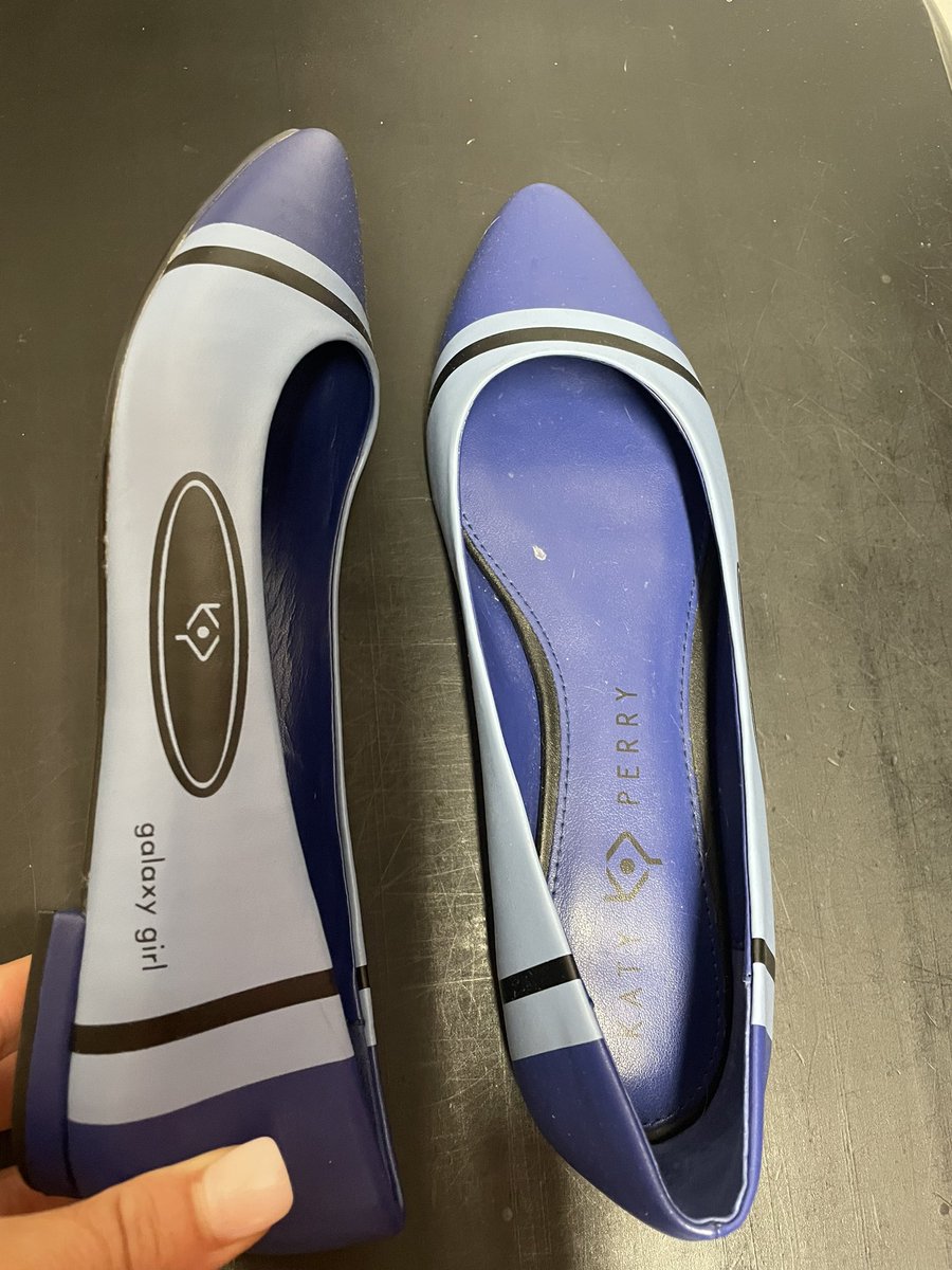 MissKear_K3's tweet photo. 🚀👩🚀 Open House and Year 7 with an awesome group of K friends! So excited for another year with the greatest friends and staff! Rocked the teacher shoe game thanks to Abi Kaszar and @katyperry! #LoveSuffield #KearsKinders⚓️ https://t.co/XWLiyEub5j
